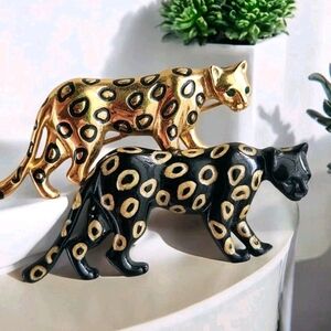 Vintage Signed Jackie Collins Pair Of Wild Cats Animals Panther Leopard Brooch